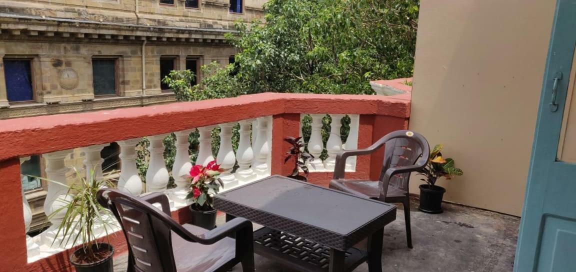 Hebbar'S Heritage Home Мумбаи Номер фото